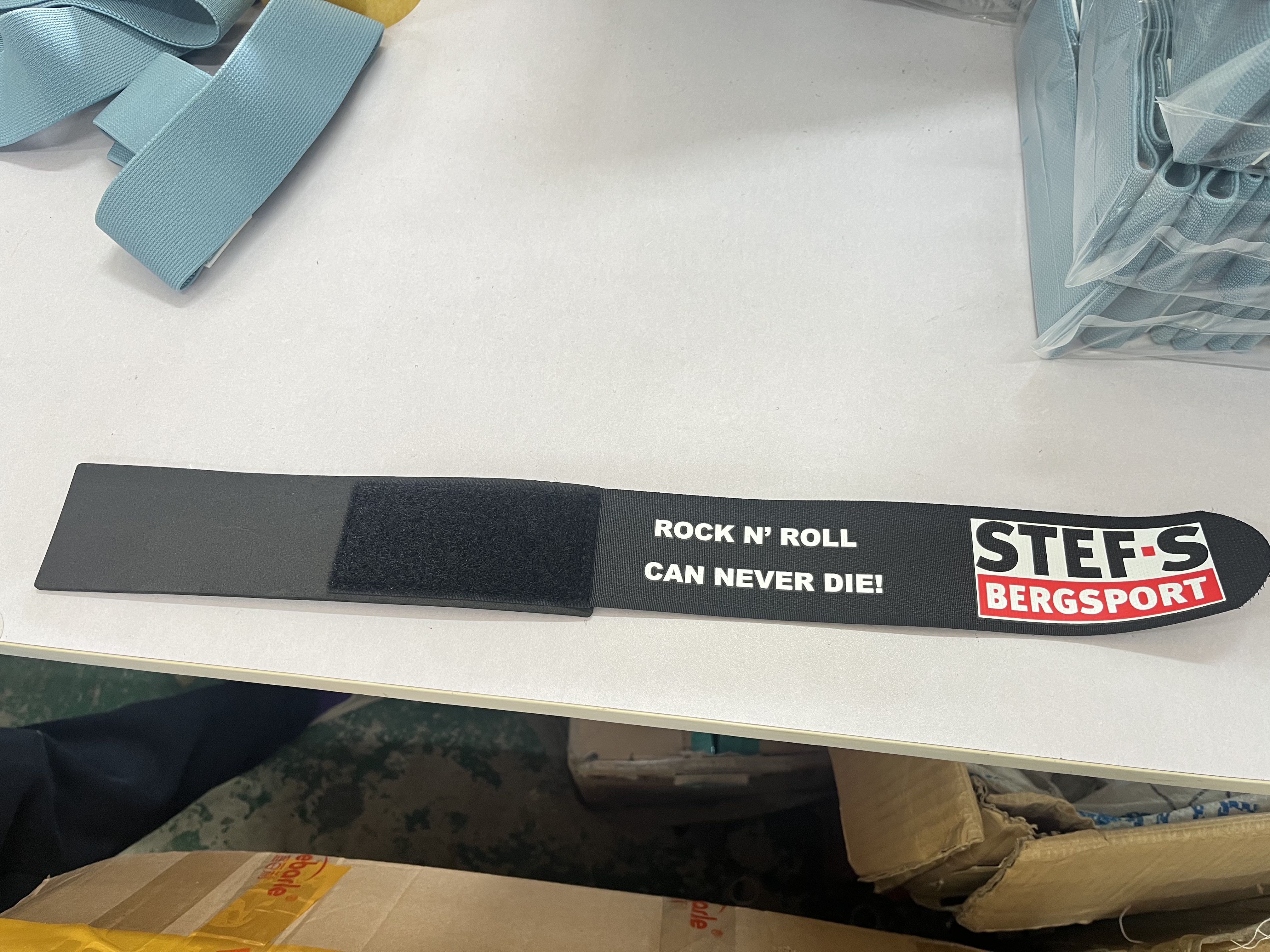 Custom Ski Straps | Personalized Velcro Ski Straps with Logo – CustomizedSkiStraps.com