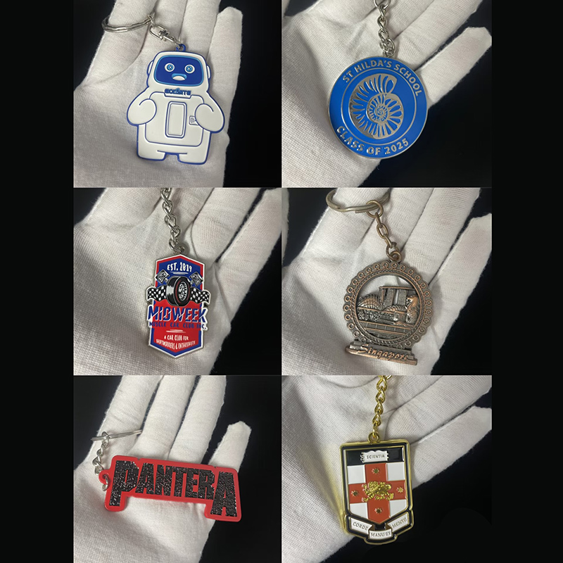 Individuelle Metall Schlüsselanhänger mit Logo bedrucken oder gravieren lassen ✓ Hochwertig ✓ Langlebig ✓ Perfekt als Werbeartikel & Giveaways jetzt online gestalten!